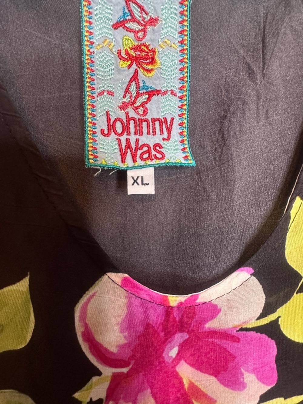Johnny Was Black Multi Floral V-Neck Tunic - Picture 3 of 6